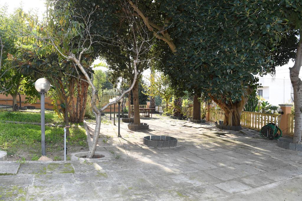 B&B Il Canto Del Mare Pulsano Exteriör bild